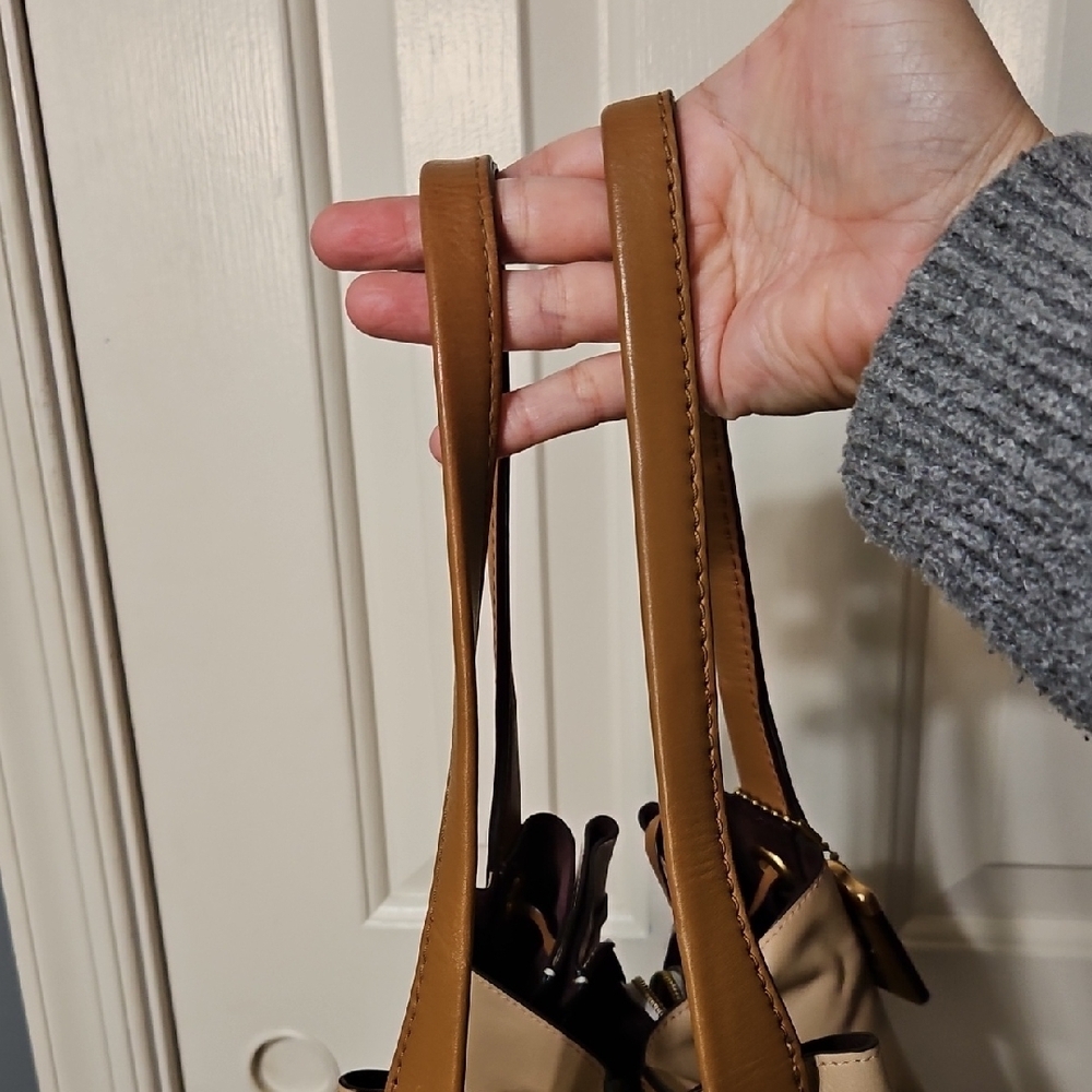 Coach EUC 1941 Harmony Hobo Colorblock Tan and White Shoulder Bag - Picture 7 of 16